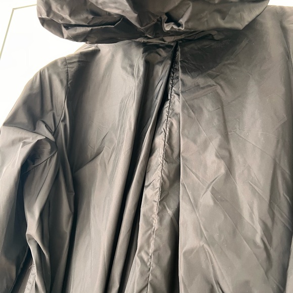 NWOT - Aakasha Hooded Maxi Raincoat Size M - Picture 11 of 16